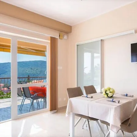 M&m Apartment Rabac
