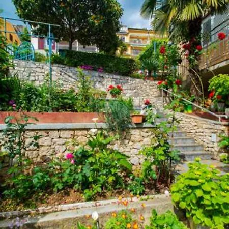 Apartment M&m Rabac