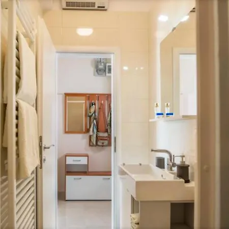 M&m Apartment